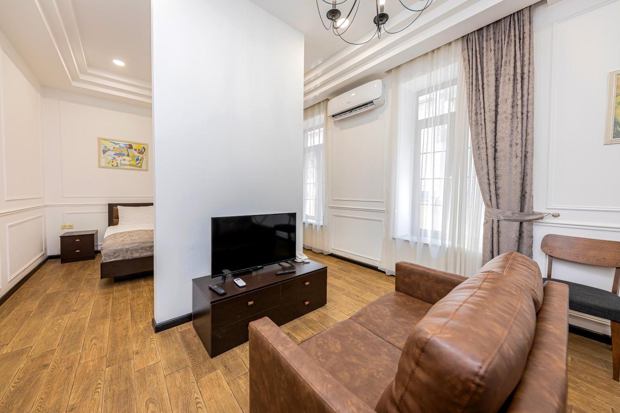 Boutique Living Hotel Erivan Exterior foto