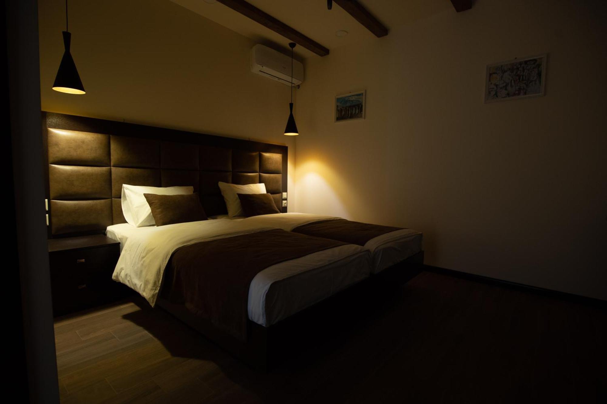 Boutique Living Hotel Erivan Exterior foto