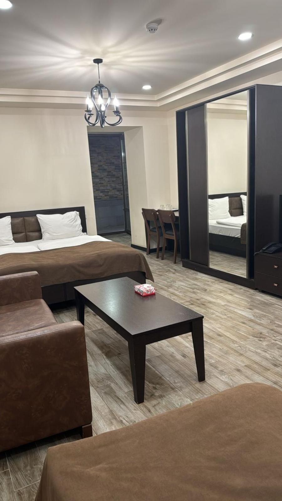 Boutique Living Hotel Erivan Exterior foto