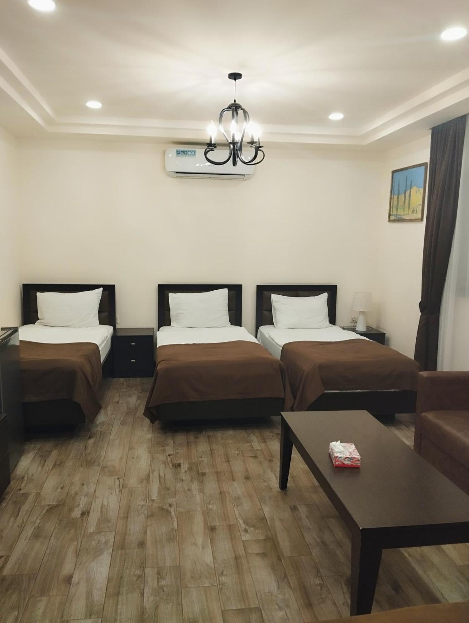 Boutique Living Hotel Erivan Exterior foto